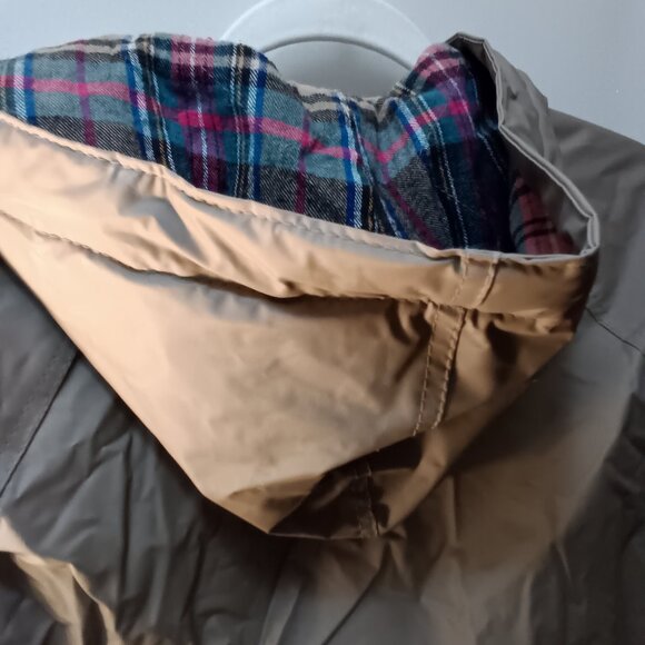 SAILMAKER  OUTWEAR LINED RAINCOAT. size S with hood and deep large pockets beige - Picture 5 of 6